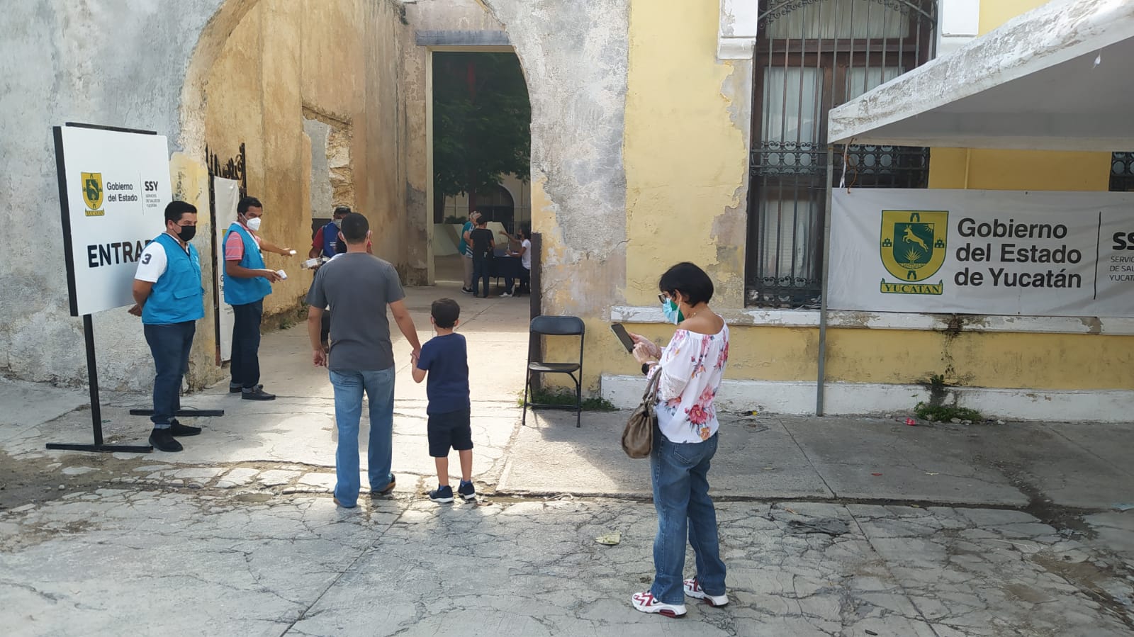 Inicia vacunación de personas entre 40 y 49 años en Mérida